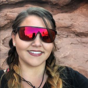 Meet your Posher, Nicole